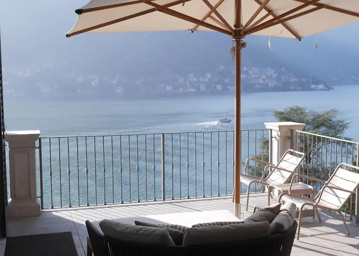 Villa Làrio Lake Como